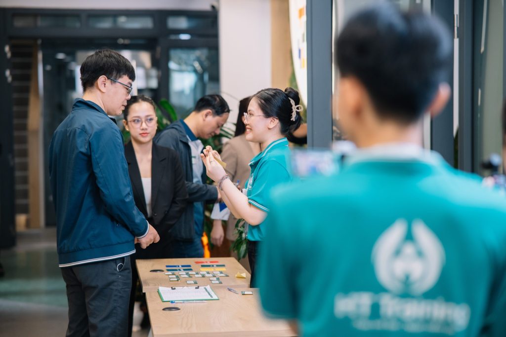 Khoảnh khắc lớp học HT Training