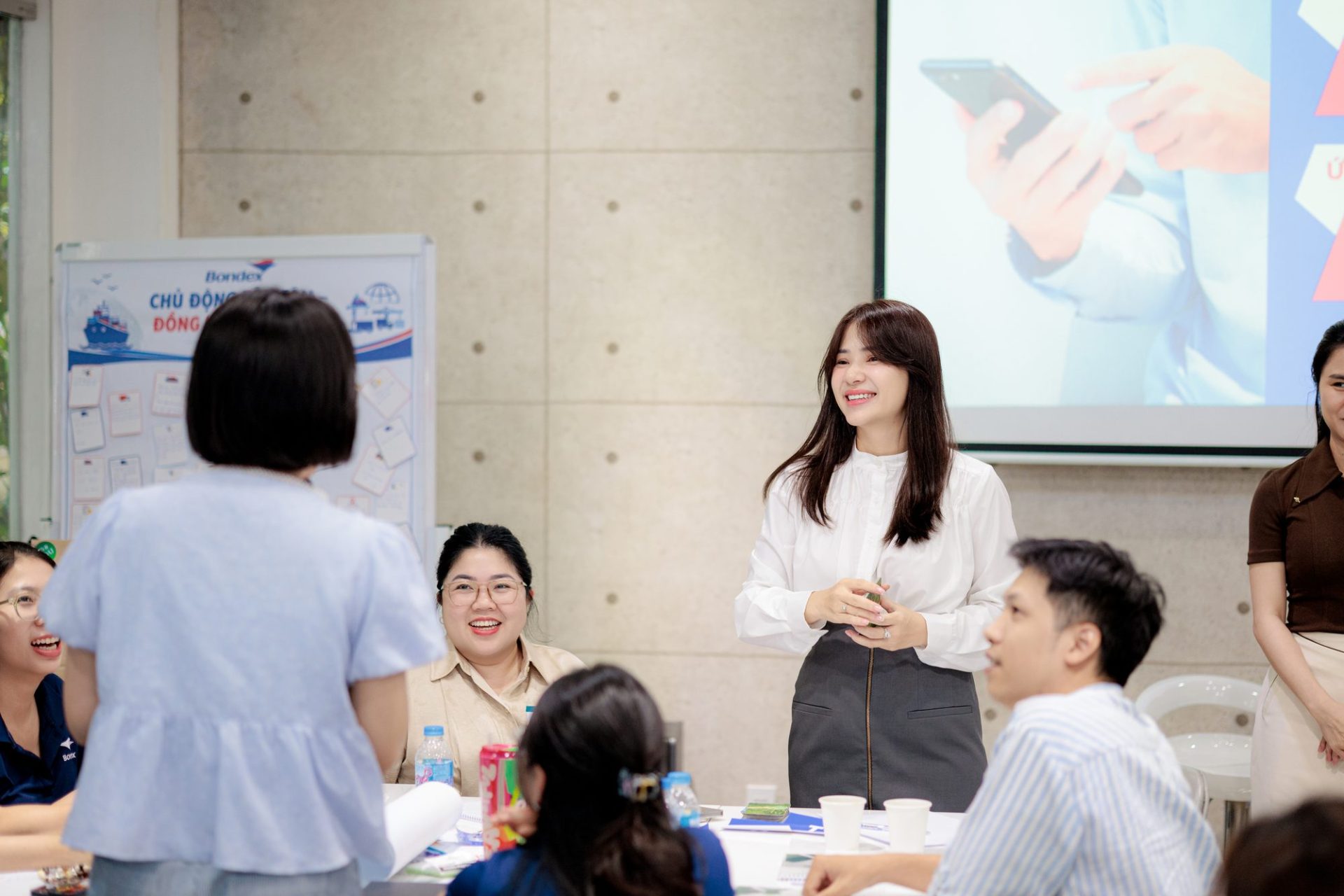 Đào tạo Omotenashi Service tại Bondex Việt Nam Logistics – HT Training